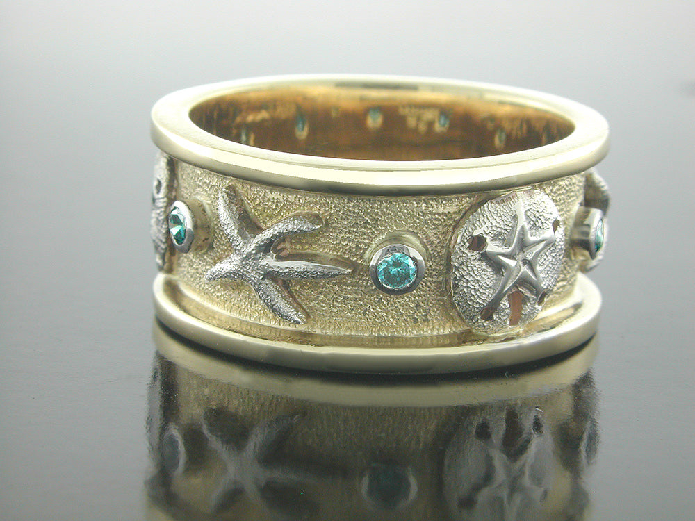 Ladies 9.5mm Sea Shells Ring with Blue Diamonds